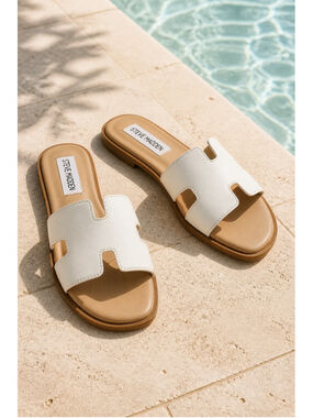 NWT Steve Madden White Leather Slides size 7
